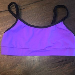 Sports bra